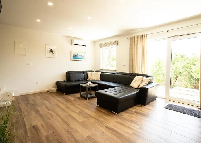 Сasa de vacaciones Buky House