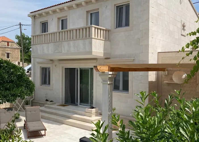 Buky House 度假居 *